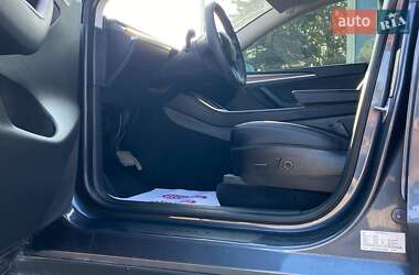 Внедорожник / Кроссовер Tesla Model Y 2022 в 
