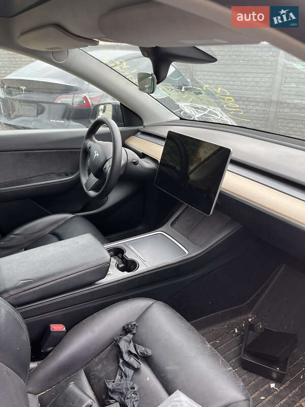Позашляховик / Кросовер Tesla Model Y 2022 в Львові