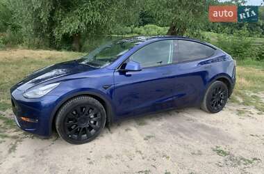 Внедорожник / Кроссовер Tesla Model Y 2021 в 
