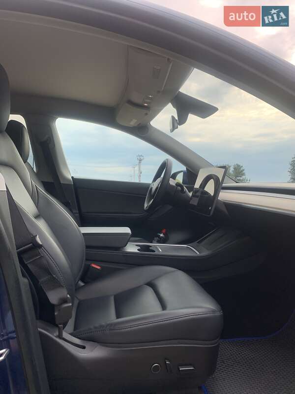 Позашляховик / Кросовер Tesla Model Y 2021 в Тернополі
