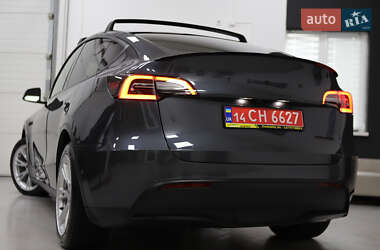 Позашляховик / Кросовер Tesla Model Y 2021 в 