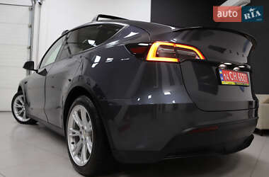 Позашляховик / Кросовер Tesla Model Y 2021 в 