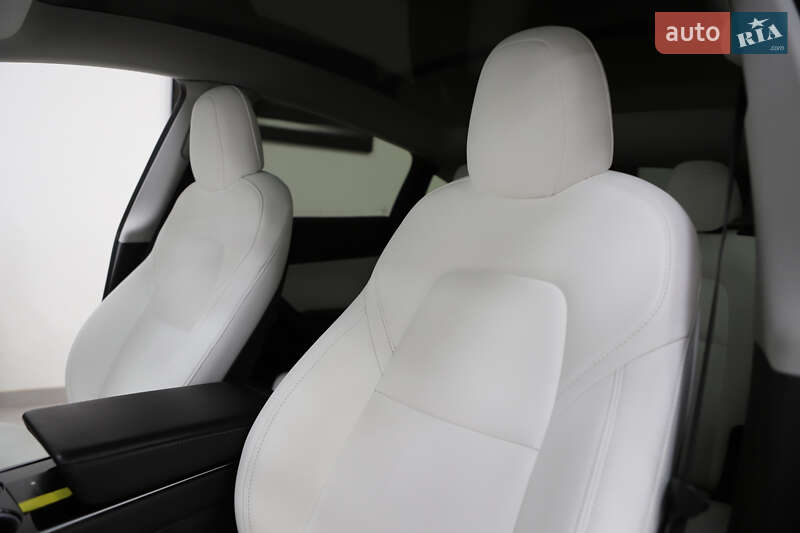 Внедорожник / Кроссовер Tesla Model Y 2021 в Дрогобыче
