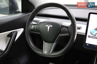 Позашляховик / Кросовер Tesla Model Y 2021 в 