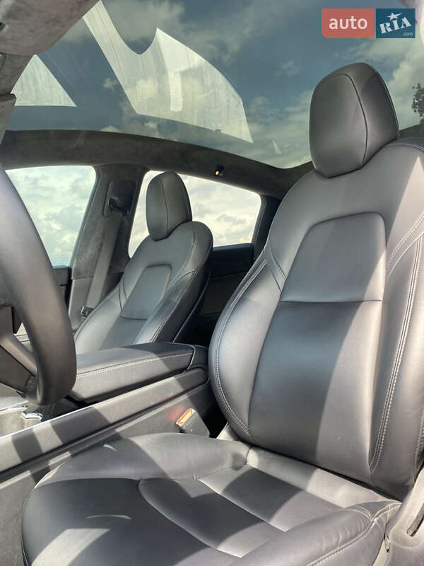 Позашляховик / Кросовер Tesla Model Y 2020 в Києві