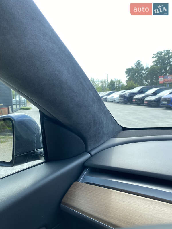 Позашляховик / Кросовер Tesla Model Y 2020 в Києві
