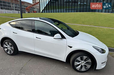 Позашляховик / Кросовер Tesla Model Y 2023 в 