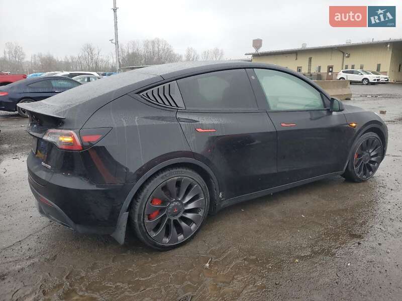 Внедорожник / Кроссовер Tesla Model Y 2022 в Киеве