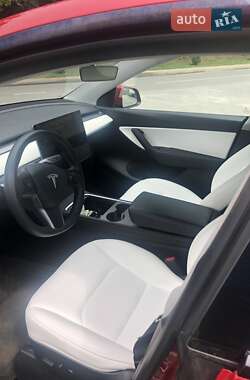 Внедорожник / Кроссовер Tesla Model Y 2021 в 