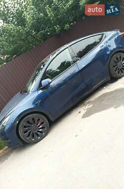 Позашляховик / Кросовер Tesla Model Y 2023 в Києві