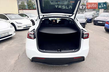 Внедорожник / Кроссовер Tesla Model Y 2022 в 