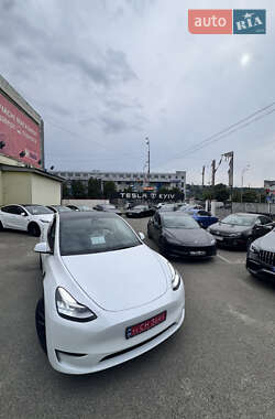Внедорожник / Кроссовер Tesla Model Y 2022 в 