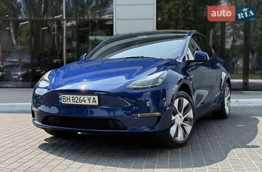 Внедорожник / Кроссовер Tesla Model Y 2023 в 