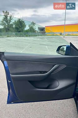 Позашляховик / Кросовер Tesla Model Y 2020 в 