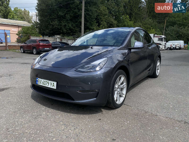 Позашляховик / Кросовер Tesla Model Y 2021 в Хмельницькому