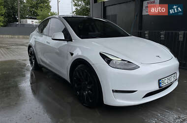 Позашляховик / Кросовер Tesla Model Y 2022 в 