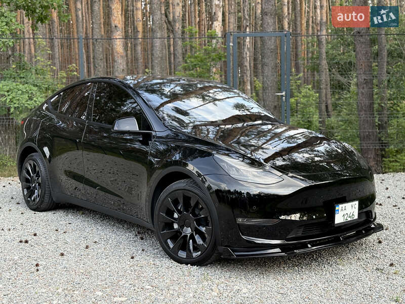 Внедорожник / Кроссовер Tesla Model Y 2021 в Гостомеле