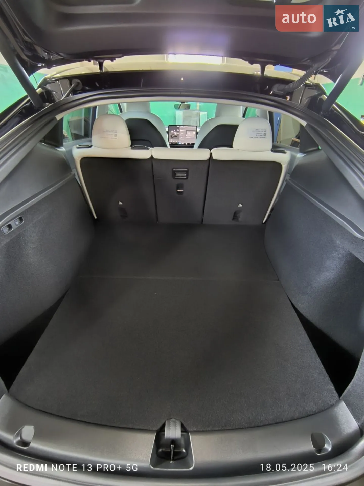 2024 Tesla Model Y - мініатюра 18