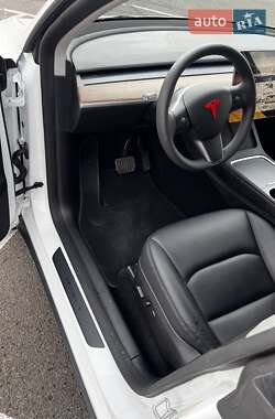 Внедорожник / Кроссовер Tesla Model Y 2023 в 