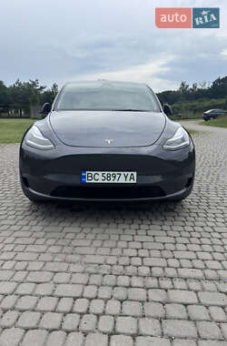 Внедорожник / Кроссовер Tesla Model Y 2021 в 