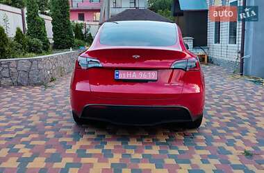 Позашляховик / Кросовер Tesla Model Y 2023 в 