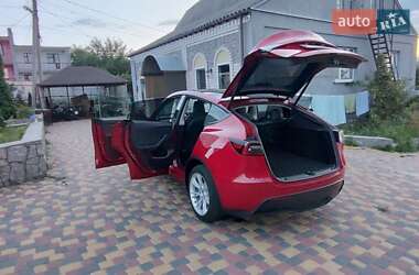 Позашляховик / Кросовер Tesla Model Y 2023 в 