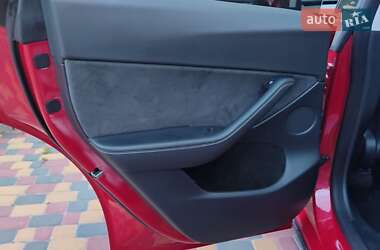 Позашляховик / Кросовер Tesla Model Y 2023 в 
