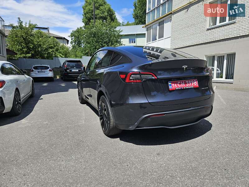 Позашляховик / Кросовер Tesla Model Y 2024 в Тернополі