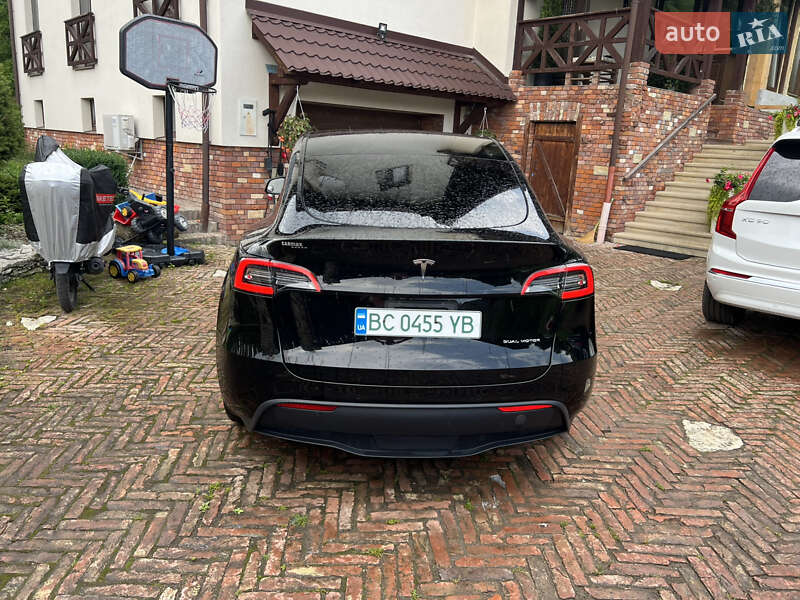 Внедорожник / Кроссовер Tesla Model Y 2021 в Львове
