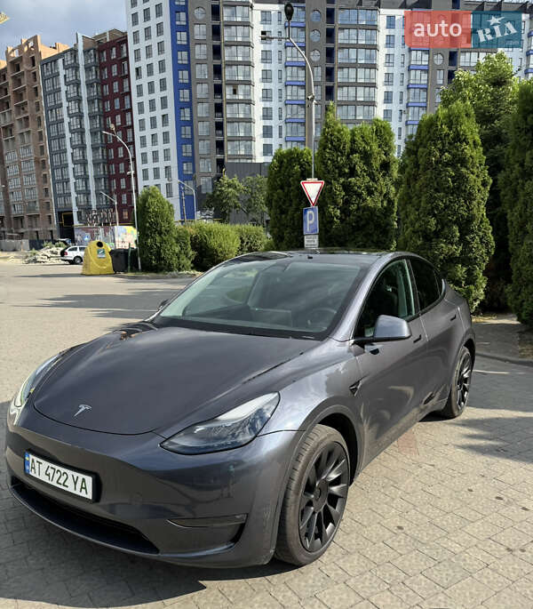 Внедорожник / Кроссовер Tesla Model Y 2023 в Ивано-Франковске