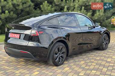 Внедорожник / Кроссовер Tesla Model Y 2024 в 