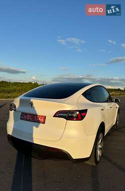 Внедорожник / Кроссовер Tesla Model Y 2023 в 