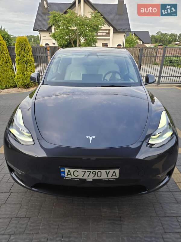 Внедорожник / Кроссовер Tesla Model Y 2024 в Рованцах