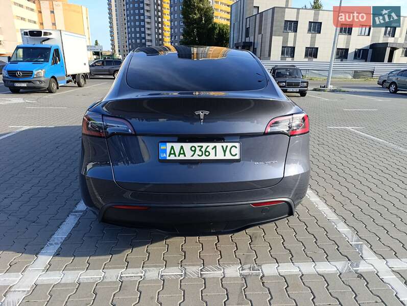 Внедорожник / Кроссовер Tesla Model Y 2023 в Киеве