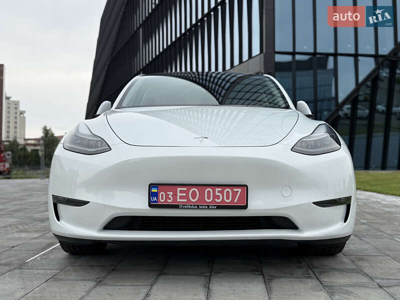 Внедорожник / Кроссовер Tesla Model Y 2023 в Киеве