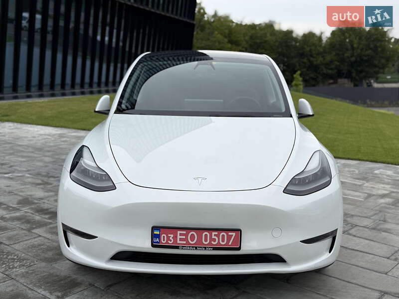 Внедорожник / Кроссовер Tesla Model Y 2023 в Киеве