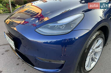 Внедорожник / Кроссовер Tesla Model Y 2024 в 
