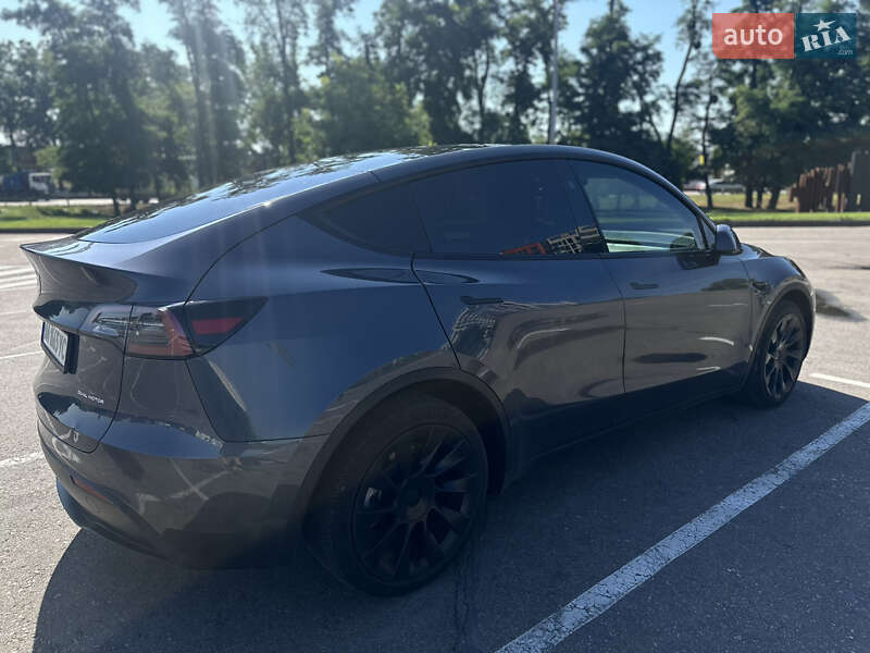 Внедорожник / Кроссовер Tesla Model Y 2023 в Киеве
