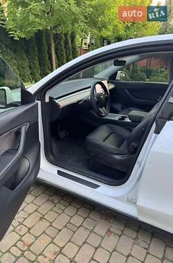 Внедорожник / Кроссовер Tesla Model Y 2022 в 