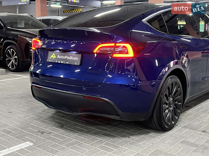 Позашляховик / Кросовер Tesla Model Y 2023 в Києві