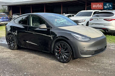 Внедорожник / Кроссовер Tesla Model Y 2022 в Ровно
