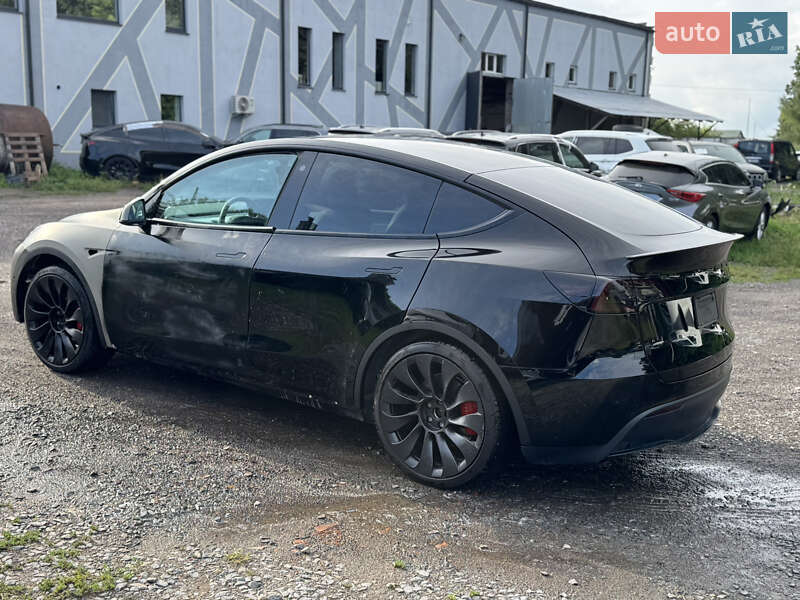 Внедорожник / Кроссовер Tesla Model Y 2022 в Ровно