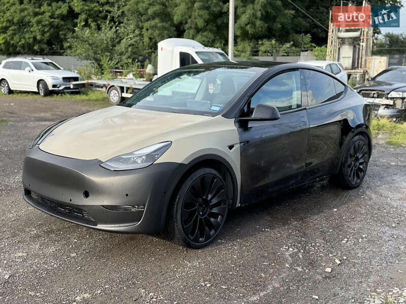 Внедорожник / Кроссовер Tesla Model Y 2022 в Ровно