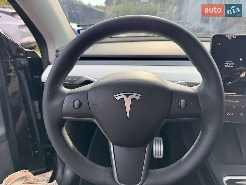 Внедорожник / Кроссовер Tesla Model Y 2022 в Ровно