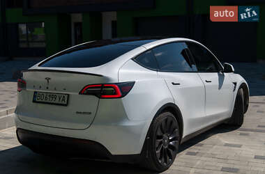 Позашляховик / Кросовер Tesla Model Y 2020 в 