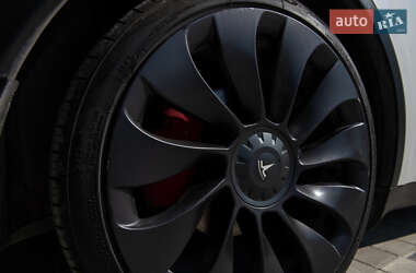 Позашляховик / Кросовер Tesla Model Y 2020 в 