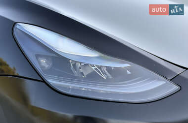 Внедорожник / Кроссовер Tesla Model Y 2022 в 