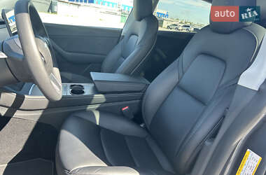 Позашляховик / Кросовер Tesla Model Y 2021 в 