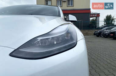 Внедорожник / Кроссовер Tesla Model Y 2021 в 