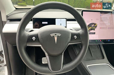 Внедорожник / Кроссовер Tesla Model Y 2021 в 